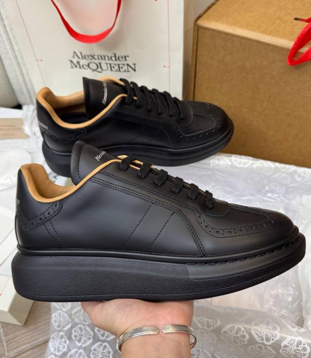 ALEXANDER MCQUEEN Кроссовки Oversized