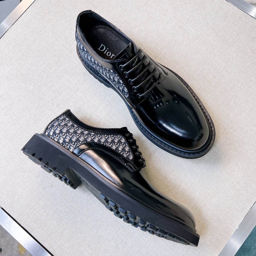 CHRISTIAN DIOR Мужские классические туфли CHRISTIAN DIOR Мужские классические туфли