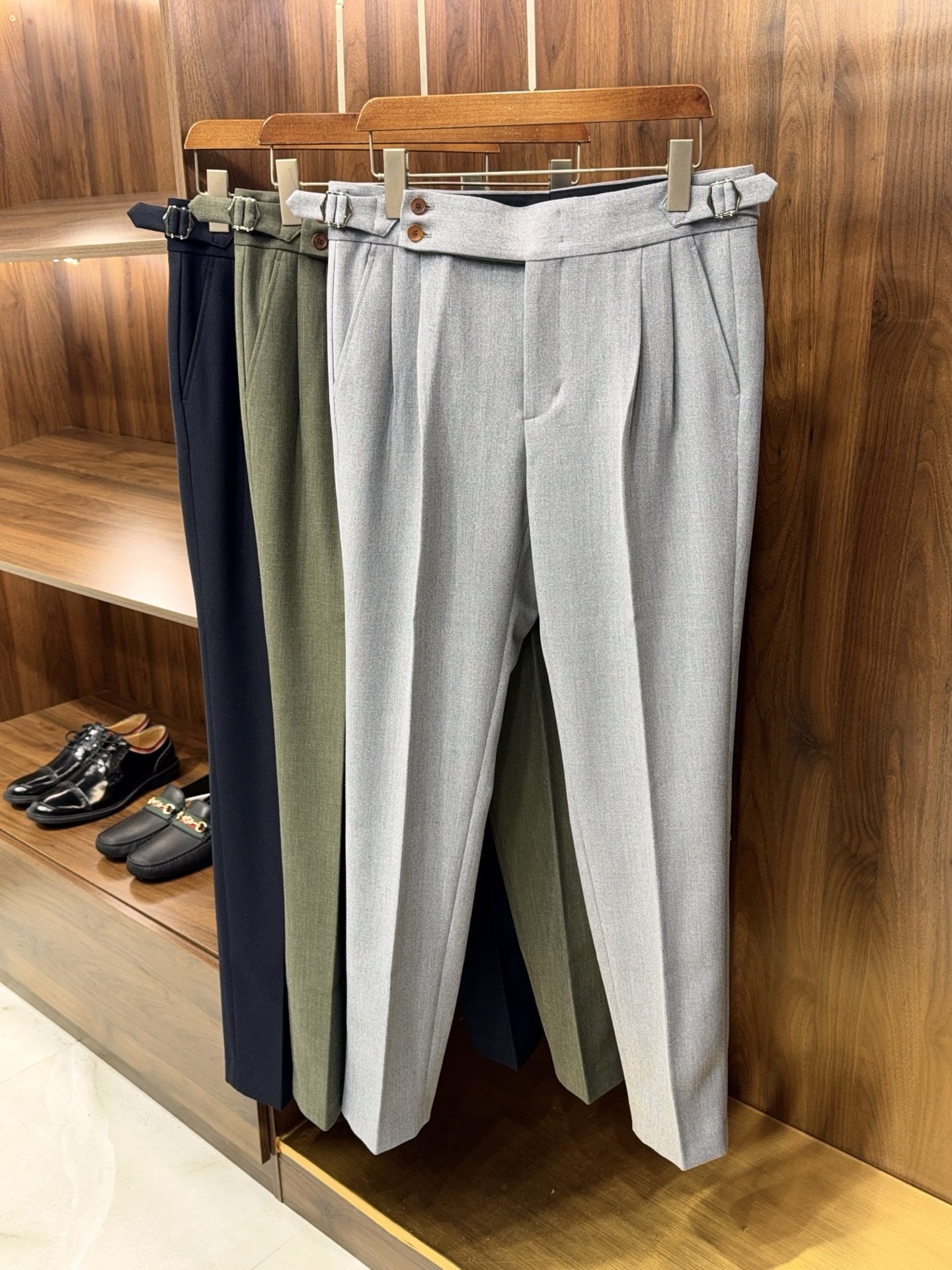 BRIONI Мужские брюки 