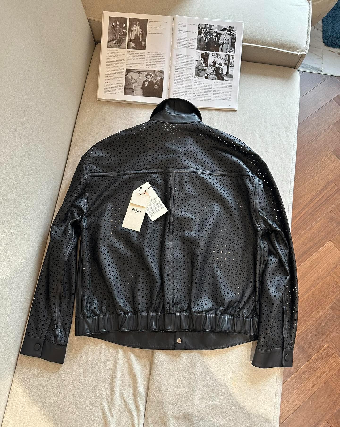 FENDI Женская кожаная куртка