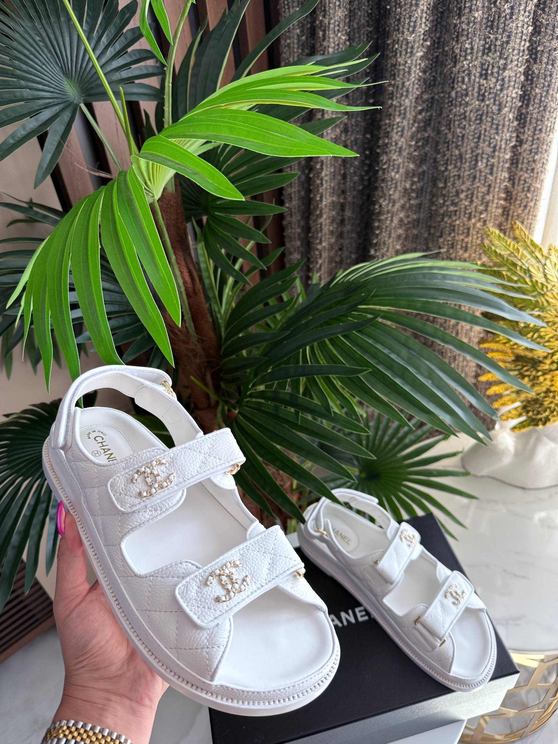 CHANEL Женские сандалии CHANEL Женские сандалии