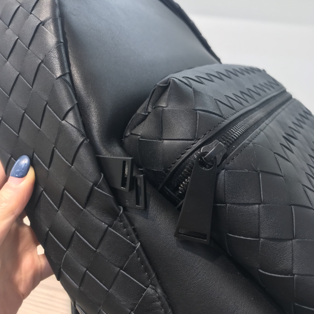 BOTTEGA VENETA Мужской Рюкзак BOTTEGA VENETA Мужской Рюкзак