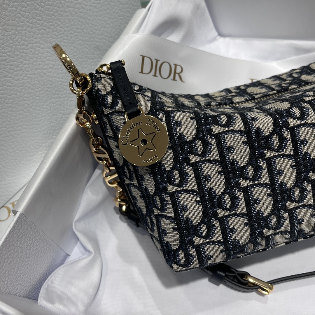 CHRISTIAN DIOR Женская сумка Star hobo CHRISTIAN DIOR Женская сумка Star hobo