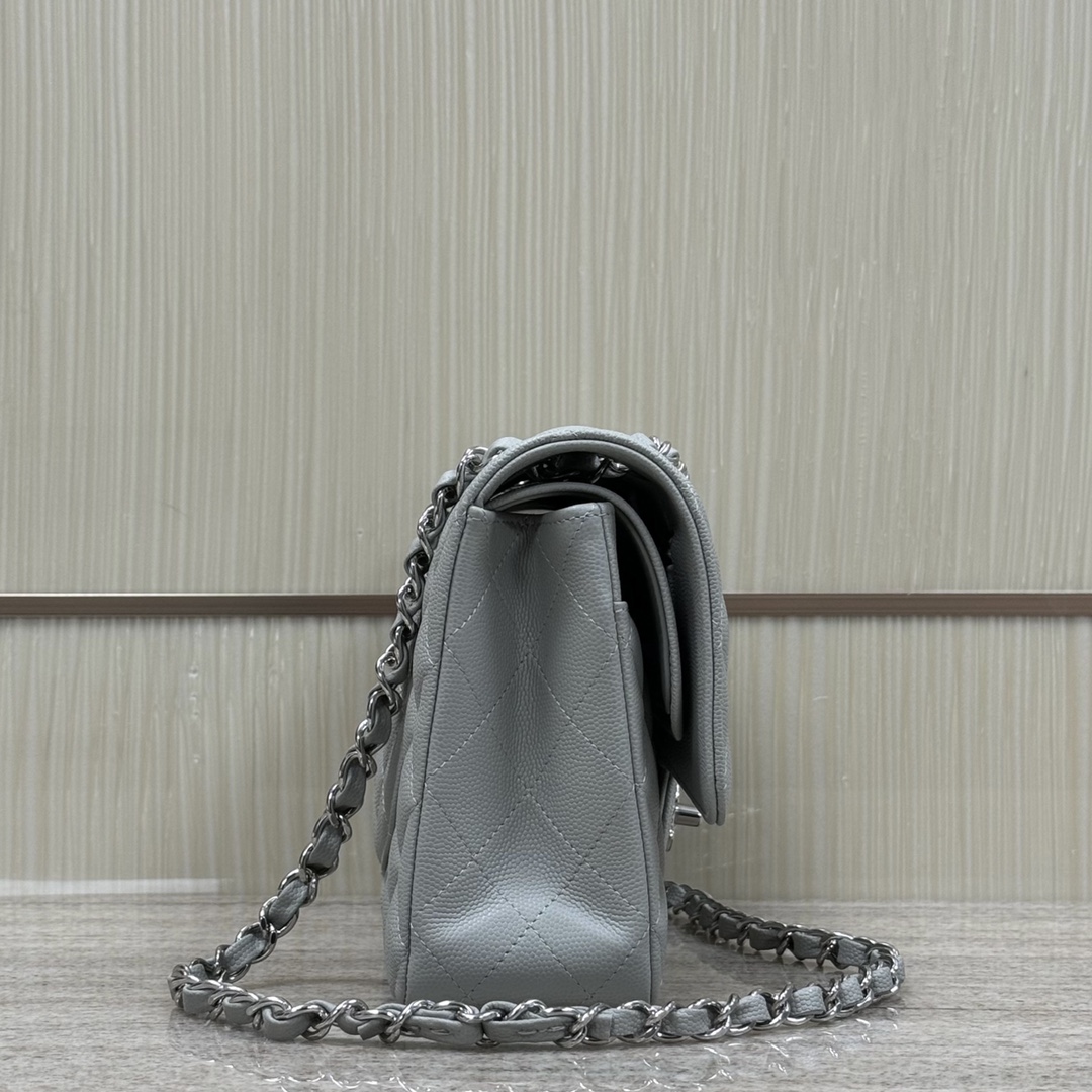 CHANEL Женская сумка CF25  с кожаной отделкой