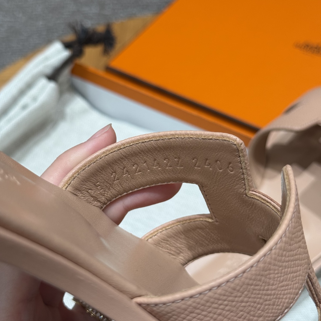 HERMES Женские сандалии Oran HERMES Женские сандалии Oran