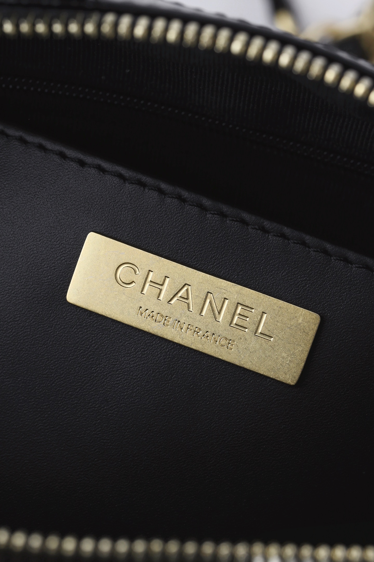 CHANEL Женская сумка small bowling 25A CHANEL Женская сумка small bowling 25A