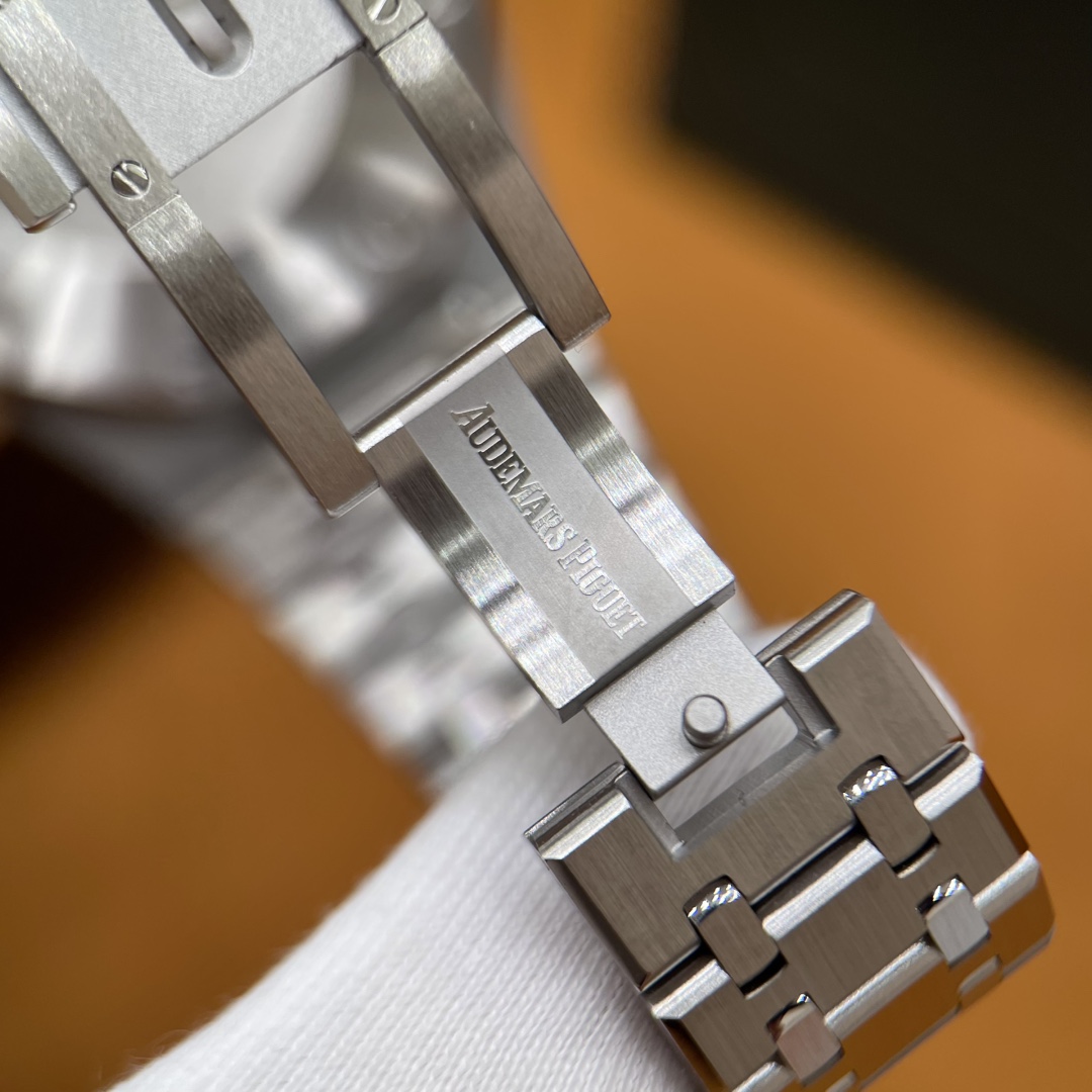 AUDEMARS PIGUET Мужские часы Royal Oak Chronograph 41 AUDEMARS PIGUET Мужские часы Royal Oak Chronograph 41