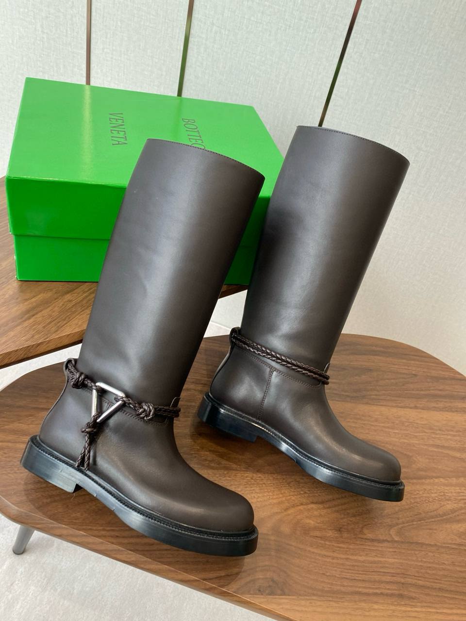 BOTTEGA VENETA Женские сапоги из телячьей кожи BOTTEGA VENETA Женские сапоги из телячьей кожи