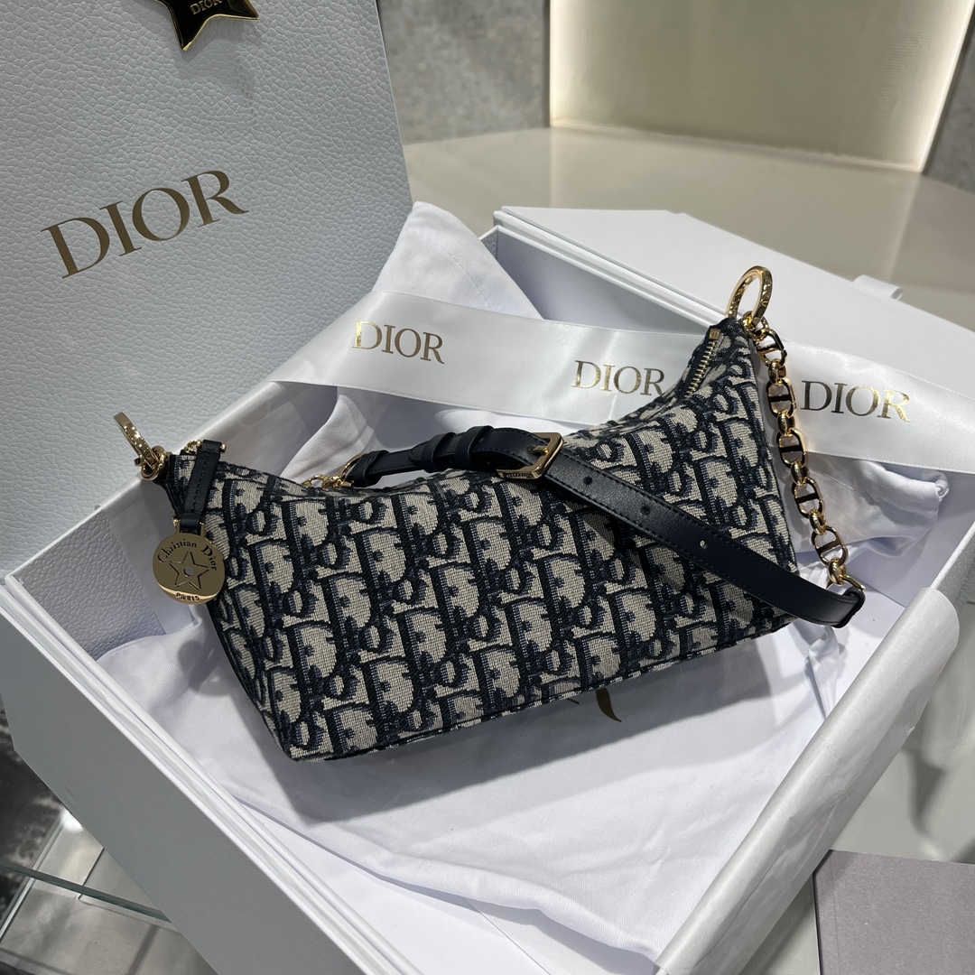 CHRISTIAN DIOR Женская сумка Star hobo CHRISTIAN DIOR Женская сумка Star hobo