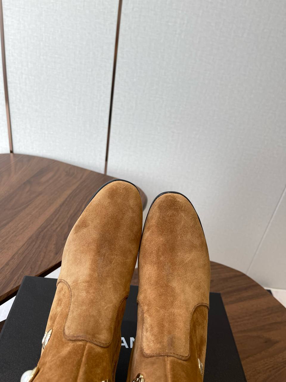 CHANEL Женские сапоги из овчины CHANEL Женские сапоги из овчины