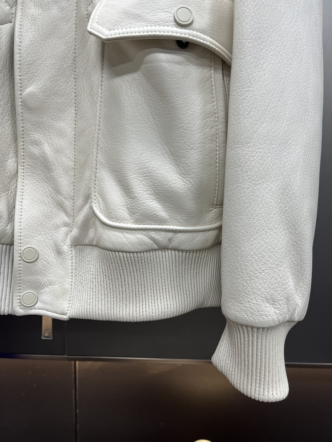 BRIONI Мужская кожаная куртка из козьей кожи BRIONI Мужская кожаная куртка из козьей кожи