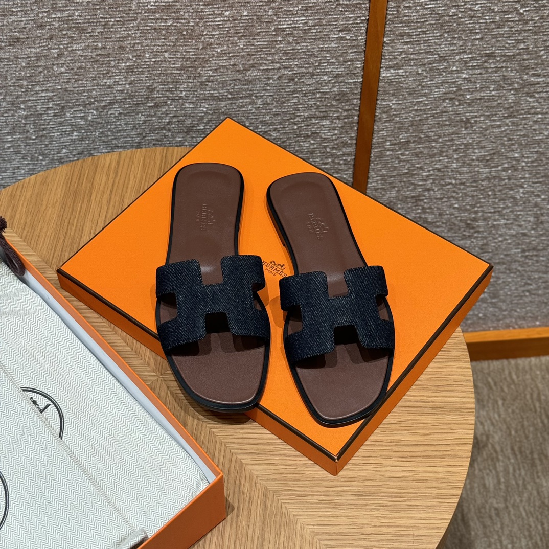 HERMES Женские сандалии Oran деним