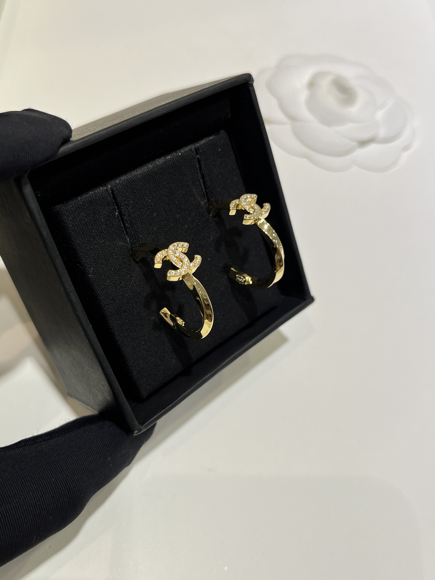 CHANEL Женские серьги CHANEL Женские серьги