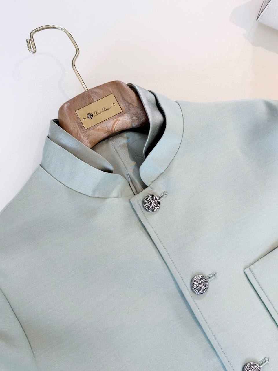 LORO PIANA Женский шёлковый пиджак LORO PIANA Женский шёлковый пиджак