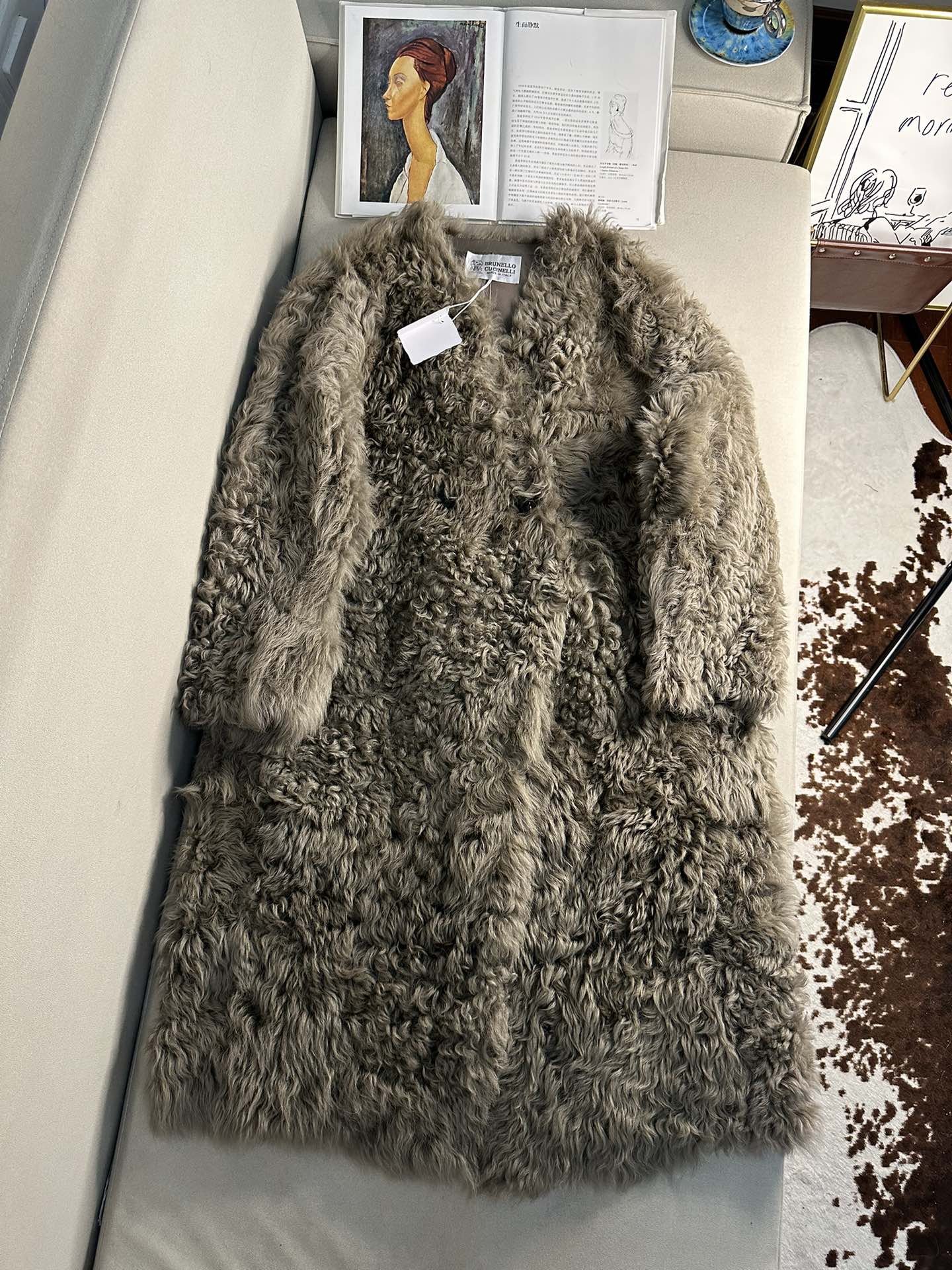 BRUNELLO CUCINELLI Женская шуба из овечьей шерсти BRUNELLO CUCINELLI Женская шуба из овечьей шерсти