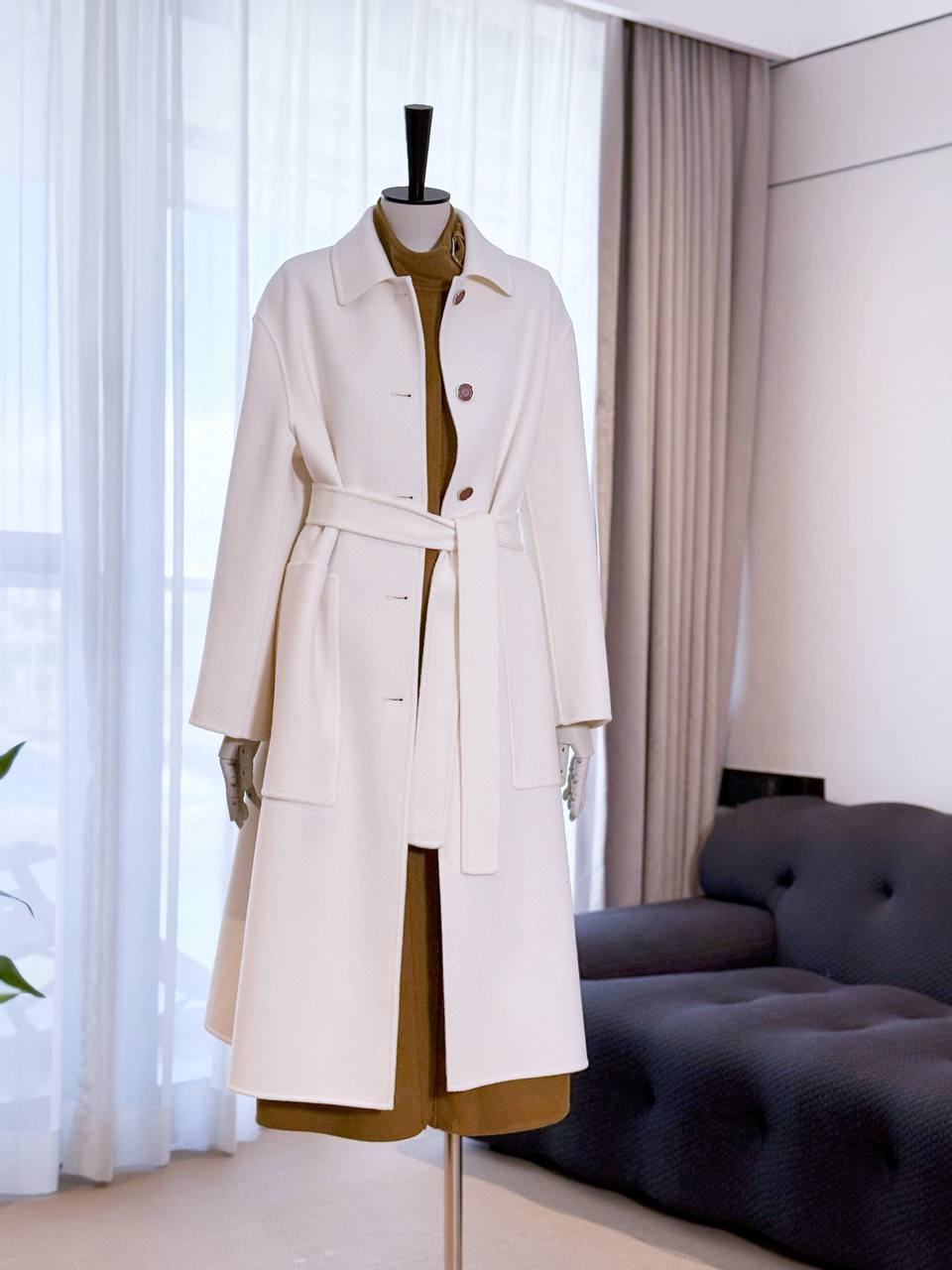 HERMES Женское пальто прямого кроя