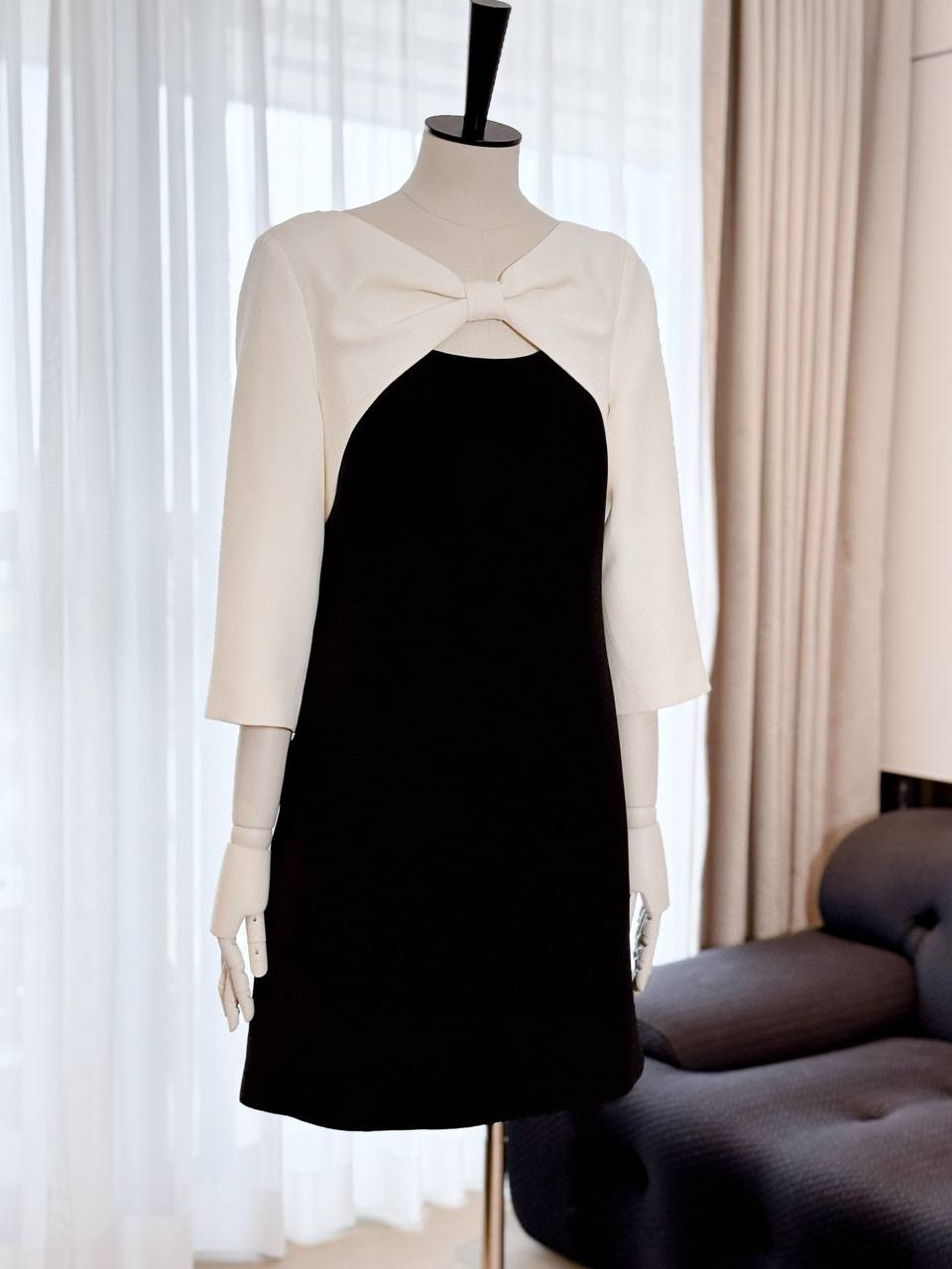 VALENTINO Женское шелковое платье VALENTINO Женское шелковое платье