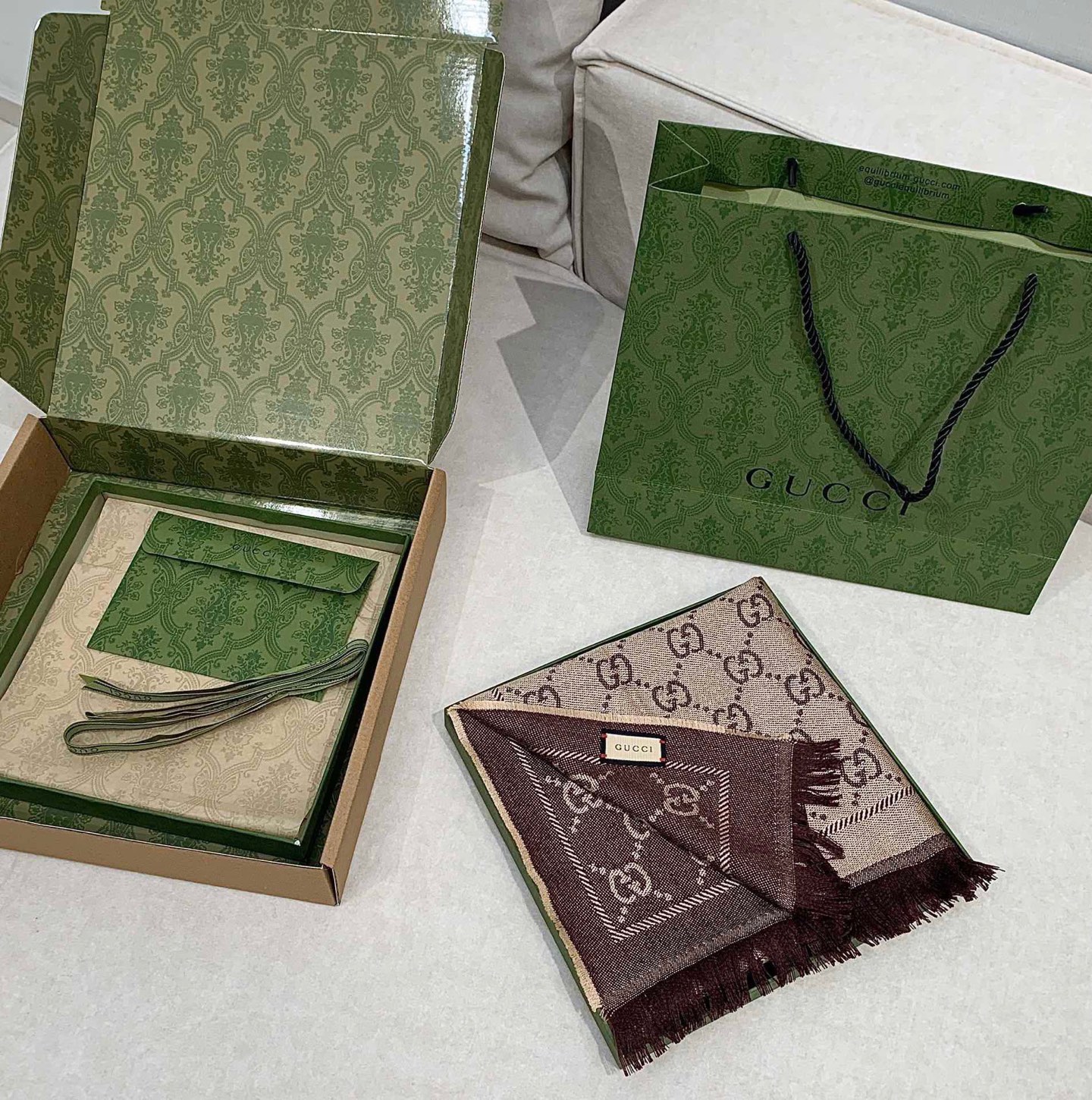 GUCCI Женский жаккардовый шарф 