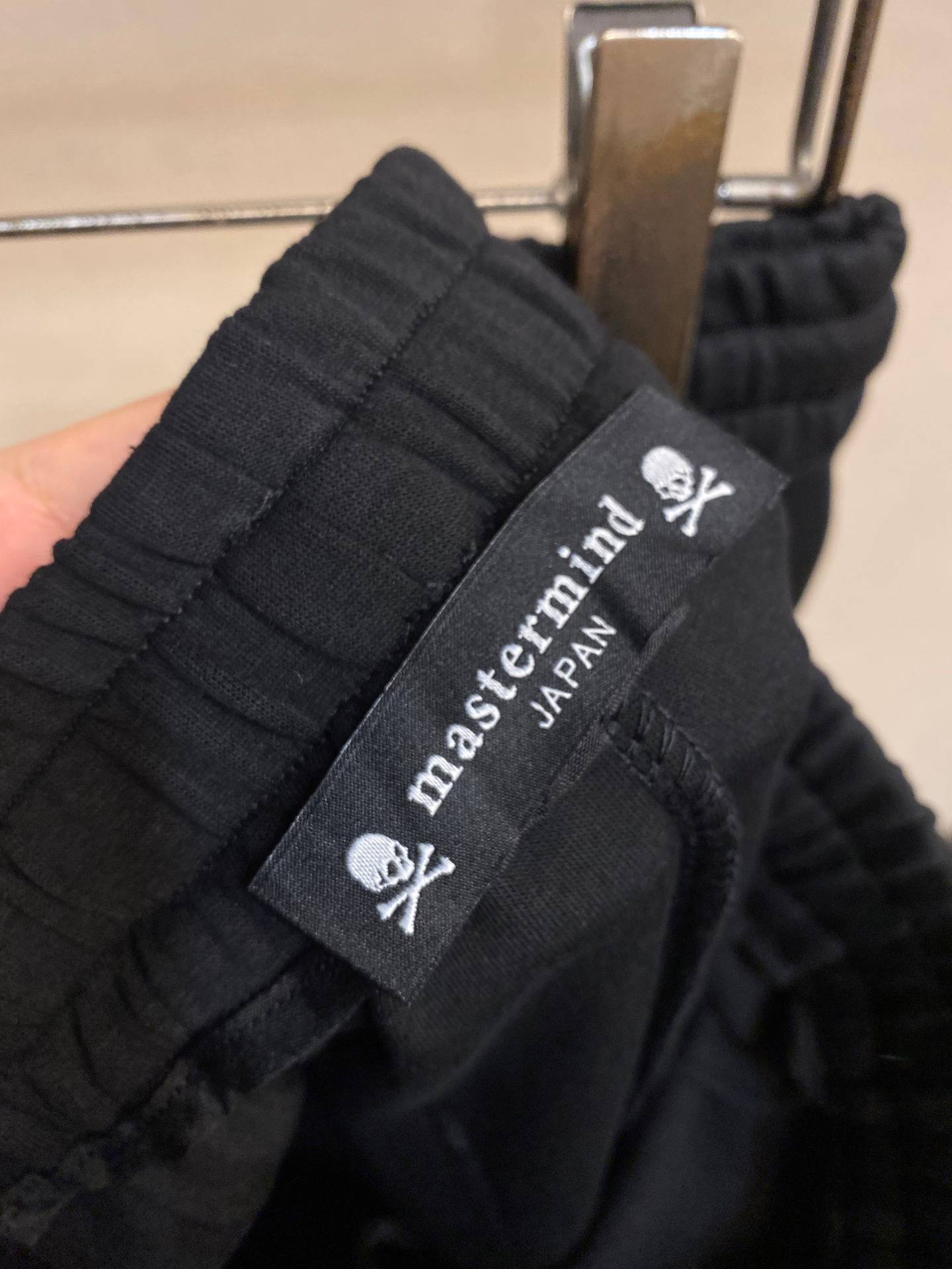 MASTERMIND Мужские брюки wide-cropped MASTERMIND Мужские брюки wide-cropped