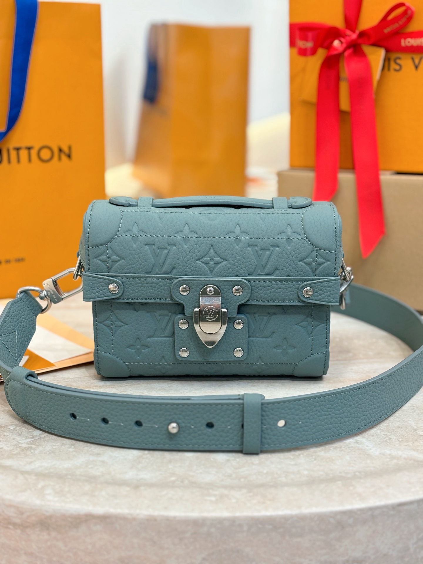 LOUIS VUITTON Мужской клатч сумка Soul Trunk M13871 LOUIS VUITTON Мужской клатч сумка Soul Trunk M13871