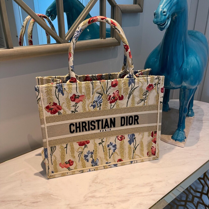 CHRISTIAN DIOR Женская сумка Dior Book Tote Flowers