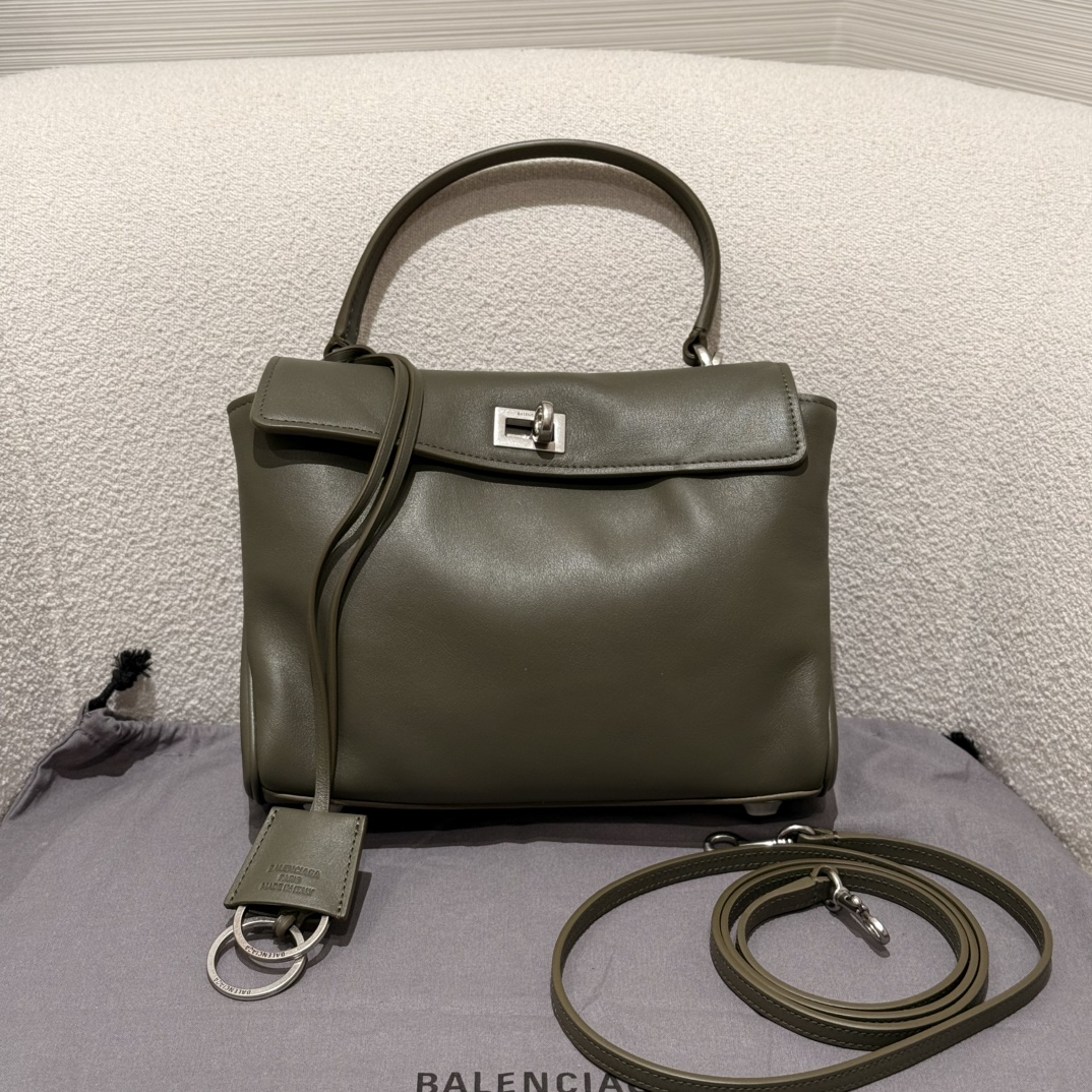 BALENCIAGA Женская сумка Rodeo хаки BALENCIAGA Женская сумка Rodeo хаки