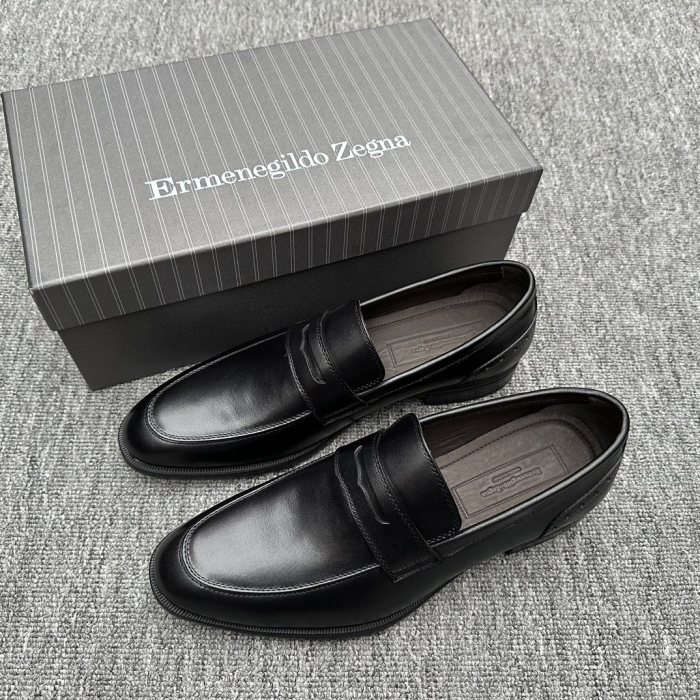ERMENEGILDO ZEGNA Мужские кожаные лоферы
