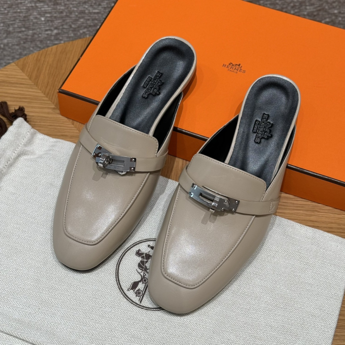 HERMES Женские мюли Oz