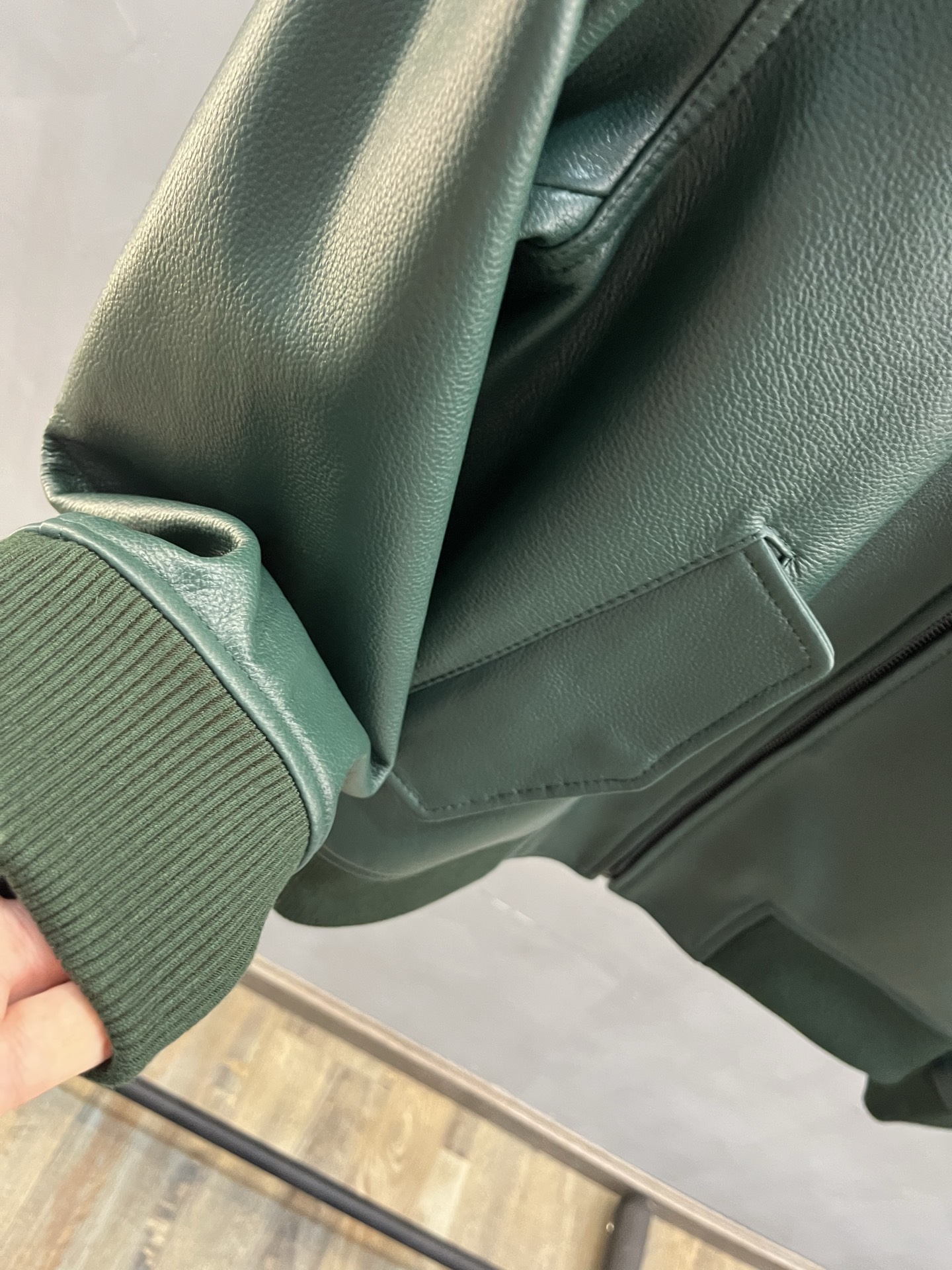 LOEWE Мужская кожаная куртка LOEWE Мужская кожаная куртка