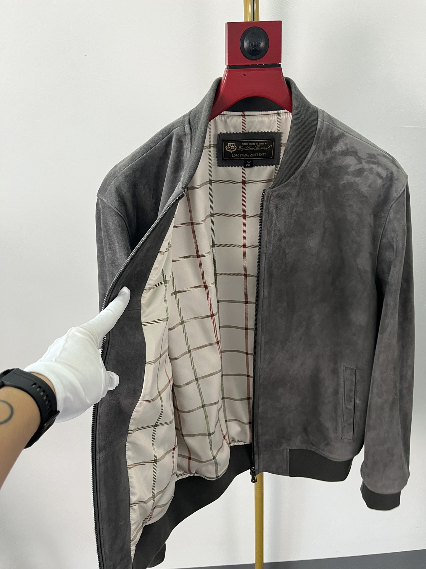 LORO PIANA Мужская куртка-бомбер из замши