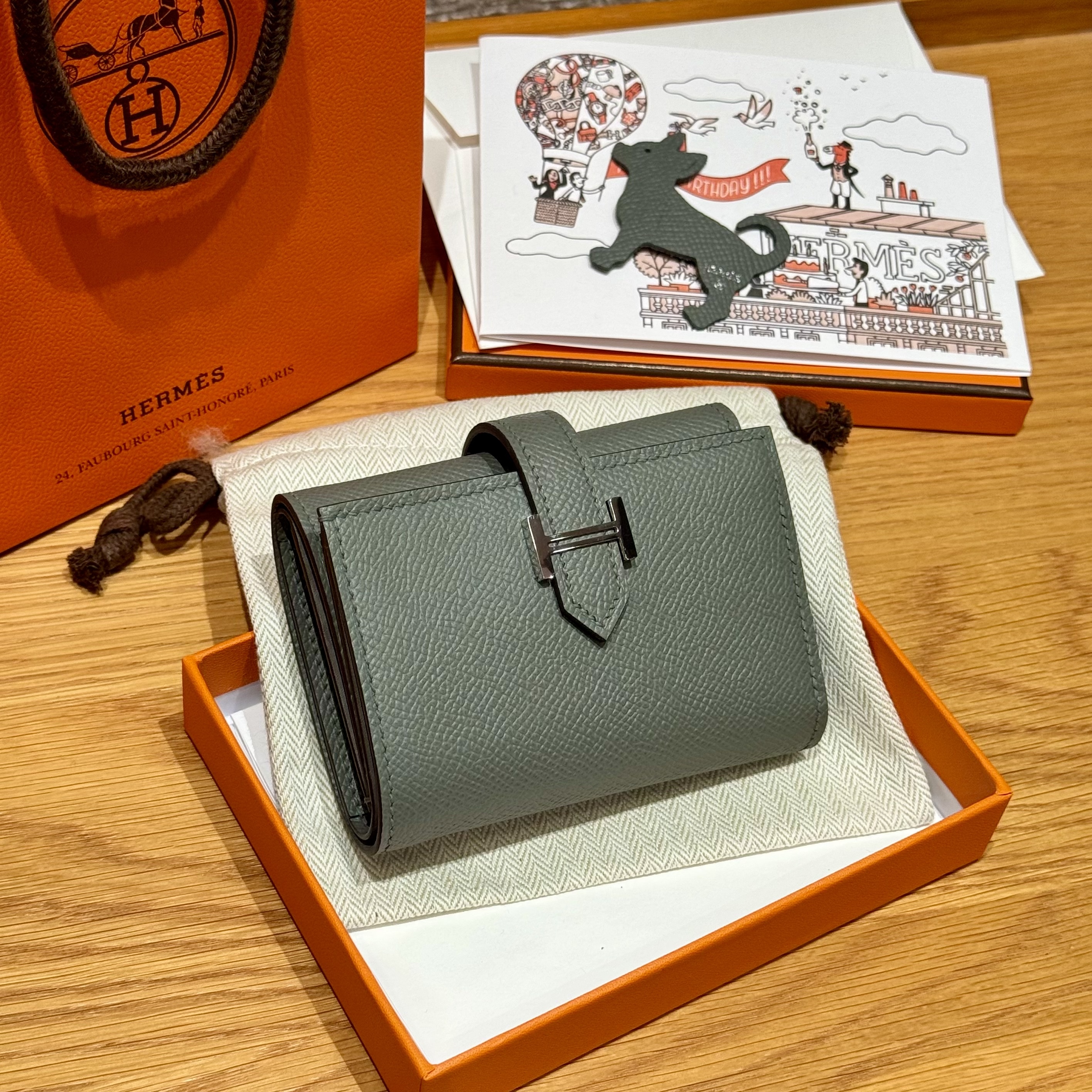 HERMES Кошелёк Bearn 11 см 0L/Girs Meyer Epsom HERMES Кошелёк Bearn 11 см 0L/Girs Meyer Epsom
