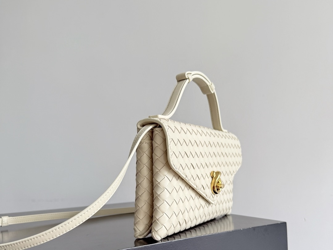 BOTTEGA VENETA Сумка Knot Lock
