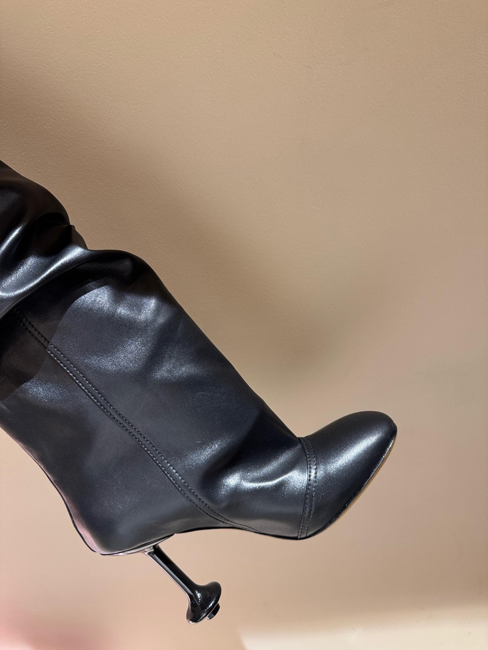 LOEWE Женские сапоги LOEWE Женские сапоги