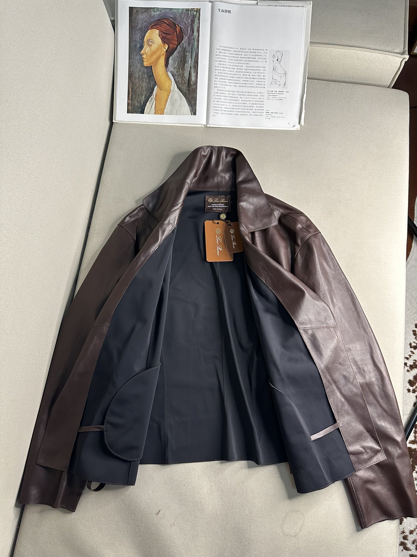 LORO PIANA Женская кожаная куртка LORO PIANA Женская кожаная куртка