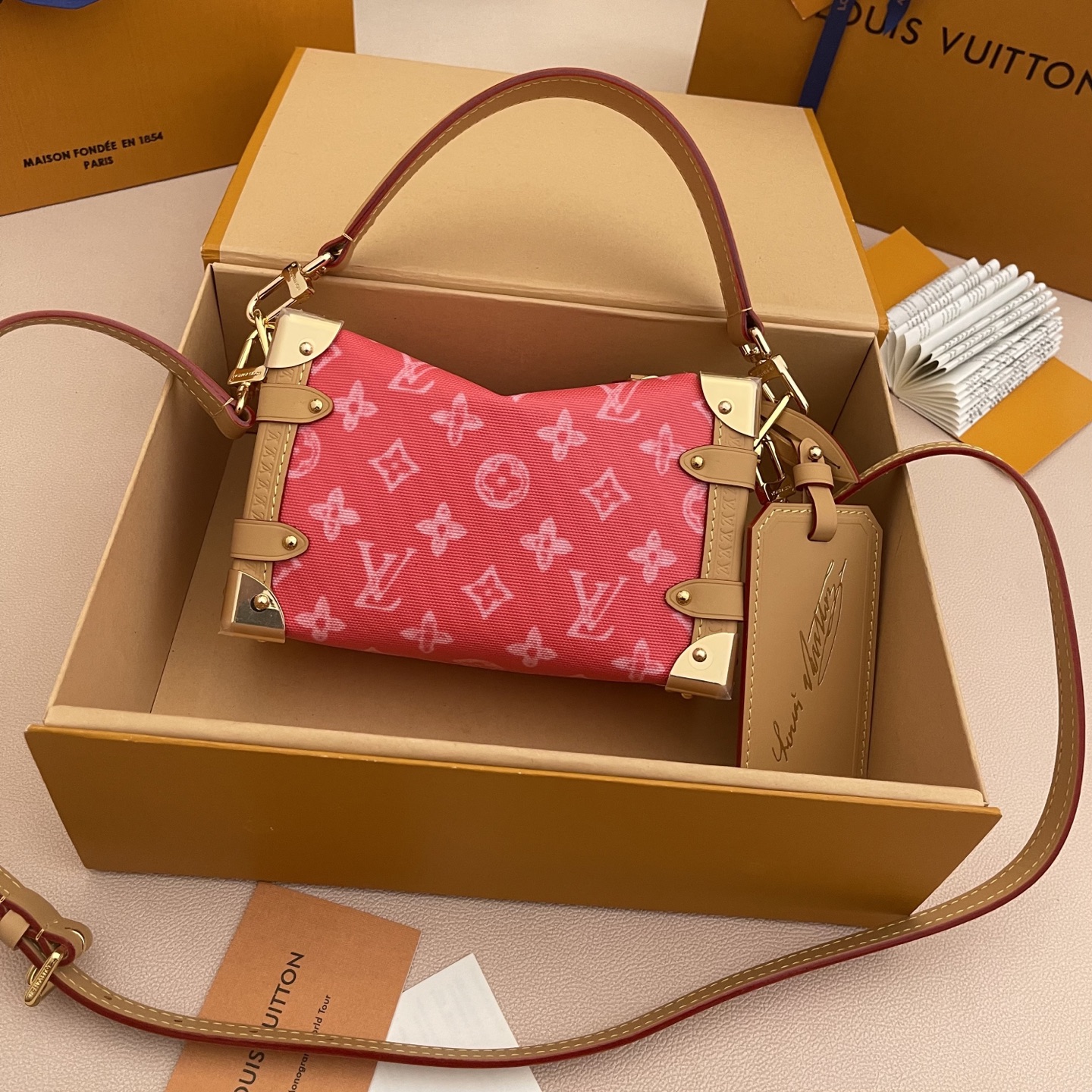 LOUIS VUITTON Женская Сумка Side Trunk PM M27784 LOUIS VUITTON Женская Сумка Side Trunk PM M27784