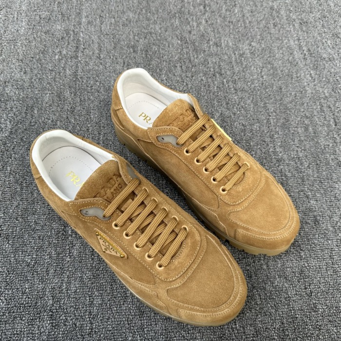 PRADA Мужские замшевые кроссовки