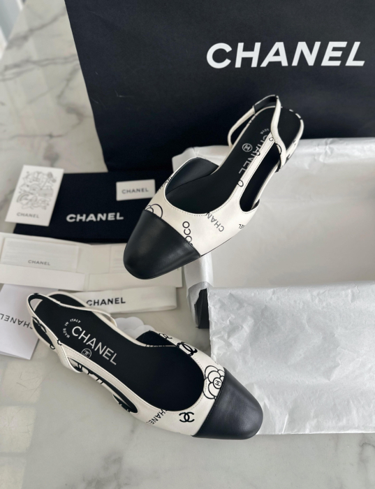 CHANEL Женские туфли слингбэки из кожи