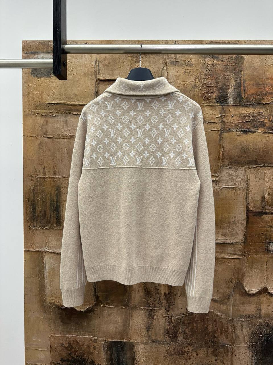 LOUIS VUITTON Мужской пуловер LOUIS VUITTON Мужской пуловер