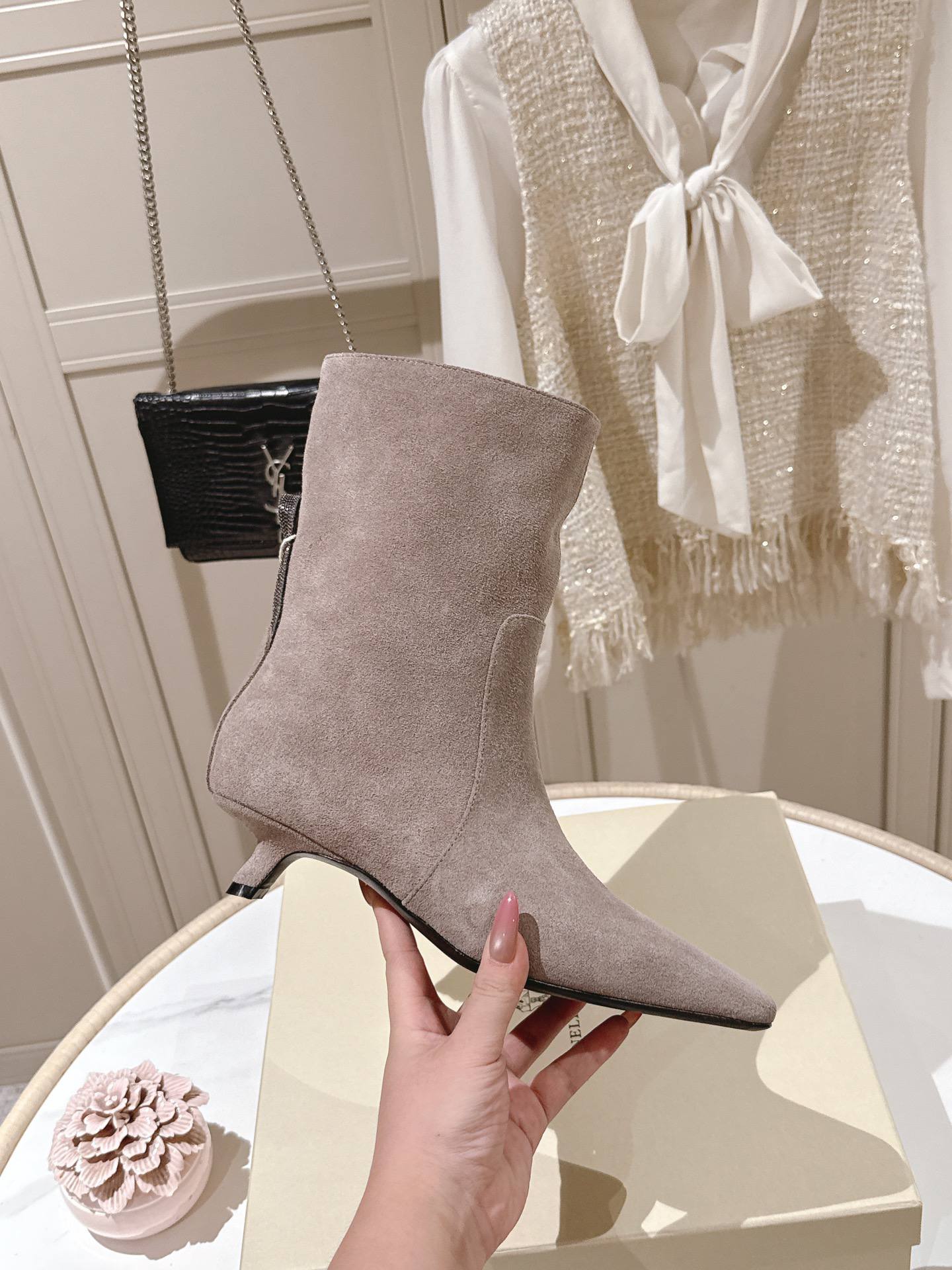 BRUNELLO CUCINELLI Женские замшевые ботильоны BRUNELLO CUCINELLI Женские замшевые ботильоны