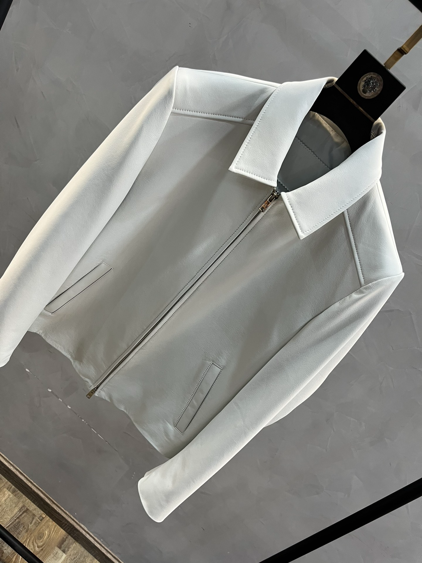 PRADA Мужская кожаная куртка  PRADA Мужская кожаная куртка