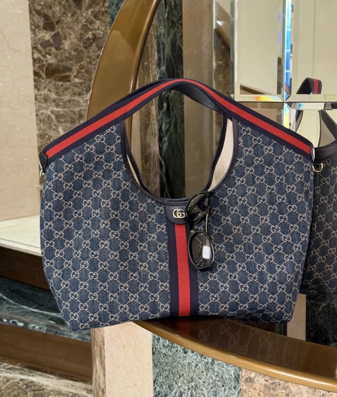 GUCCI Женская сумка шопер Giglio