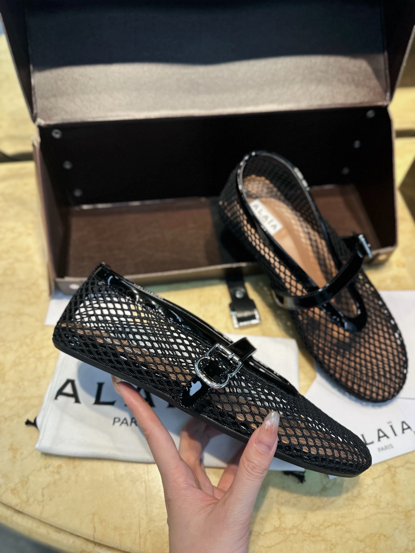 ALAIA Женские балетки с сеткой ALAIA Женские балетки с сеткой