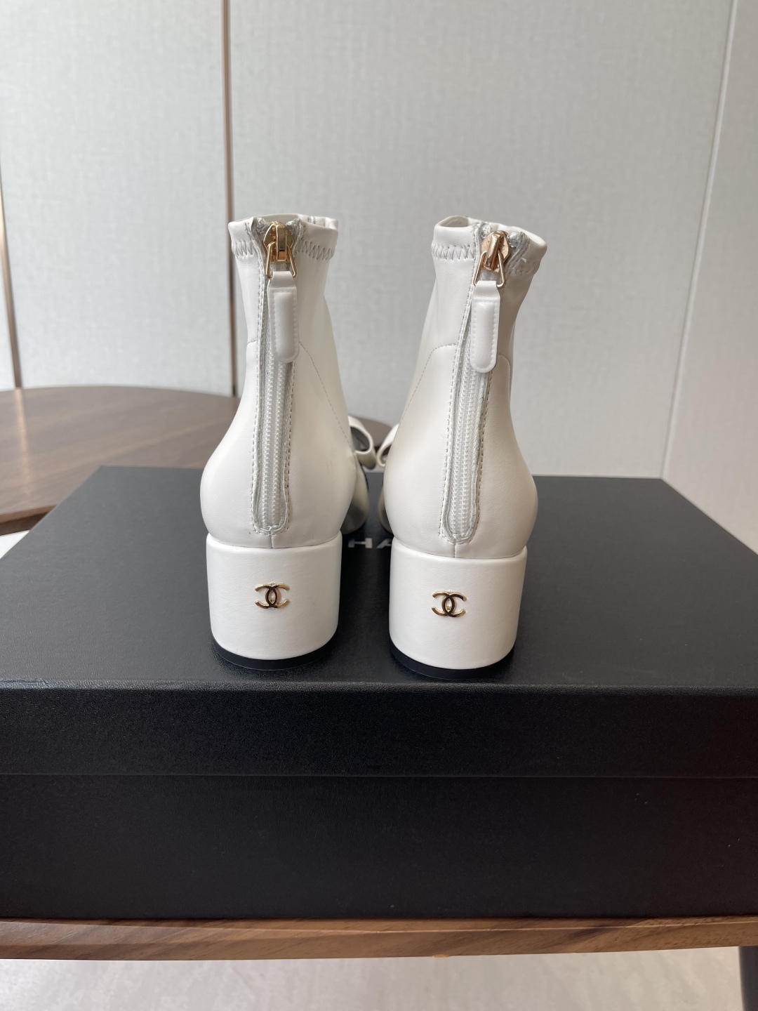 CHANEL Женские ботильоны из овчины 