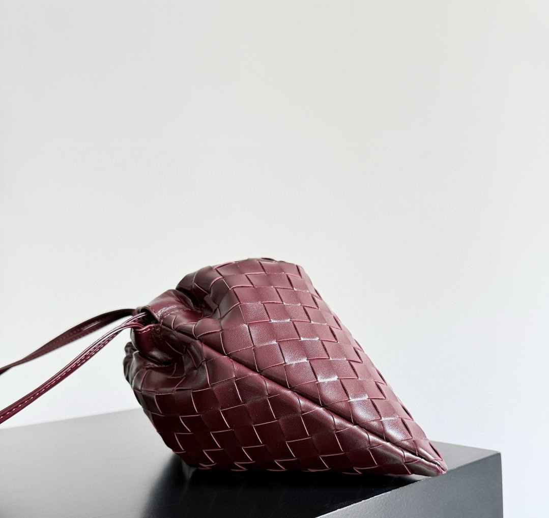 BOTTEGA VENETA Сумка Dustbag