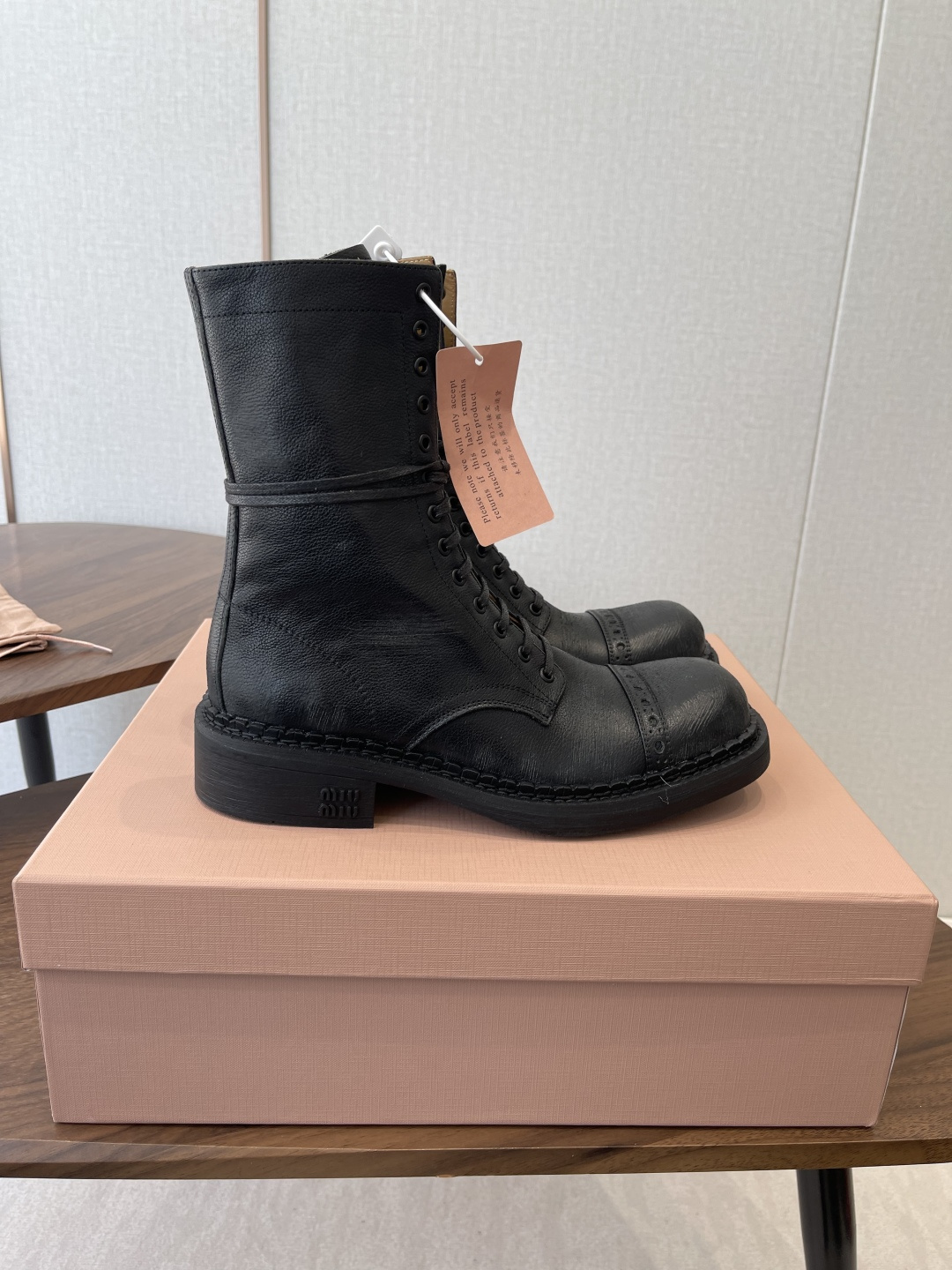 MIU MIU Женские ботинки из телячьей кожи MIU MIU Женские ботинки из телячьей кожи