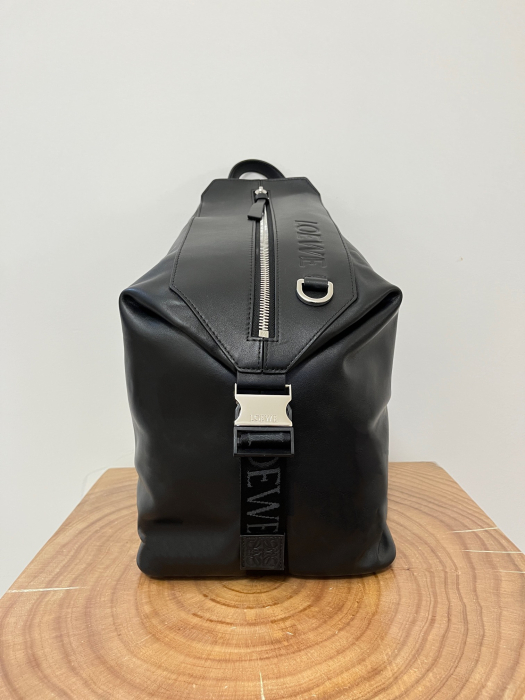 LOEWE Рюкзак-трансформер из телячьей кожи