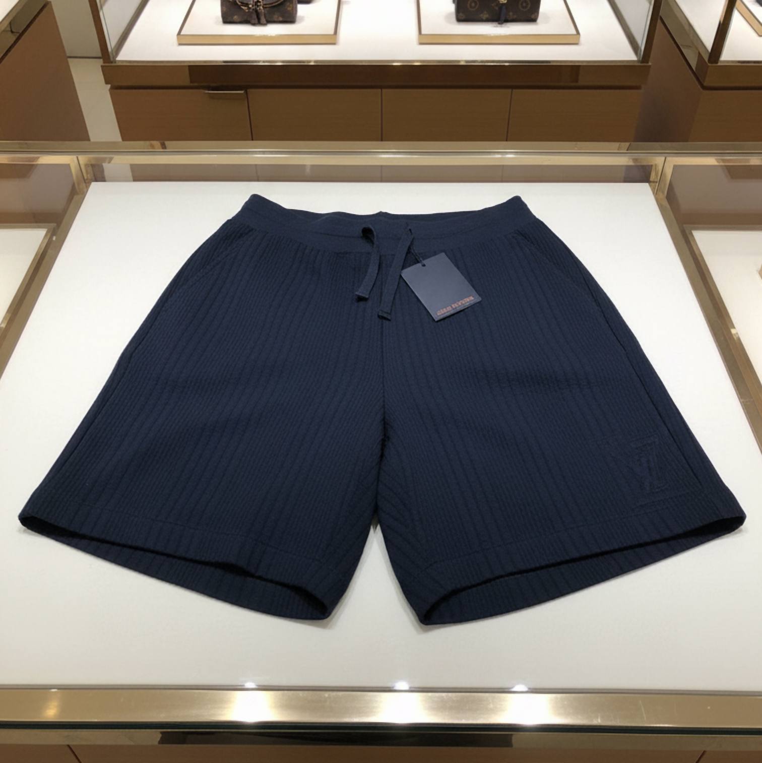 LOUIS VUITTON Мужские шорты LOUIS VUITTON Мужские шорты