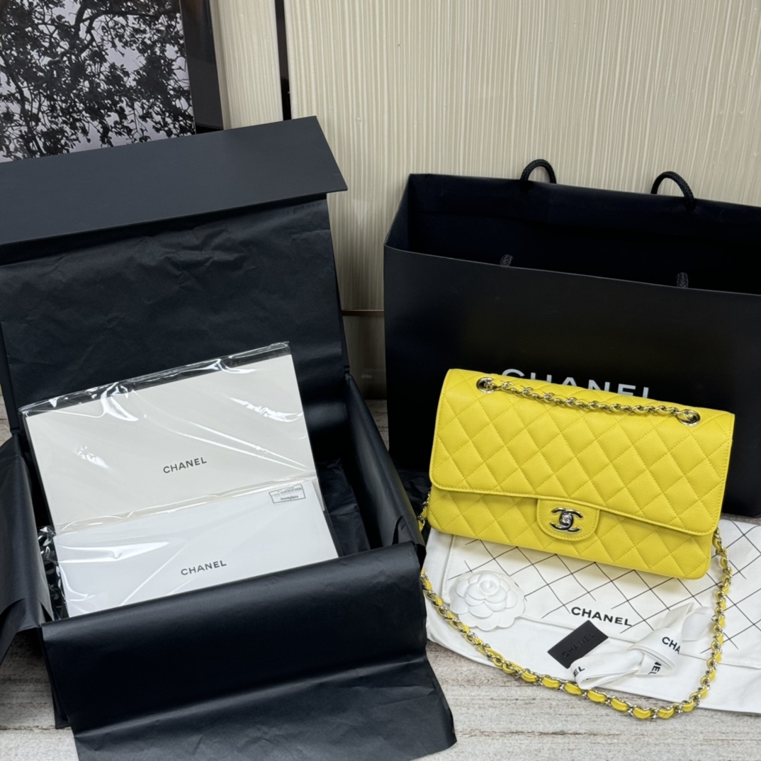 CHANEL Женская сумка CF25  с кожаной отделкой