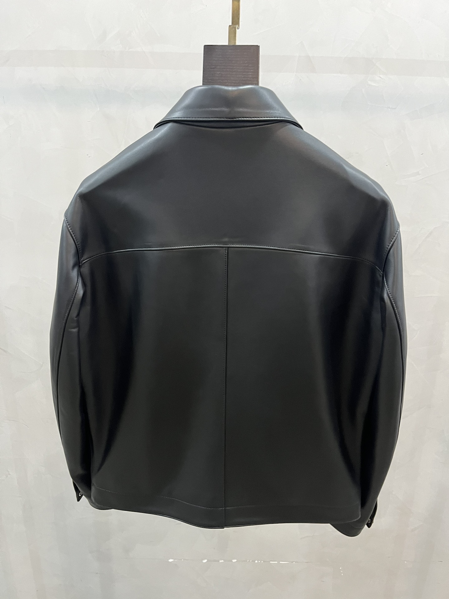 HERMES Мужская кожаная куртка