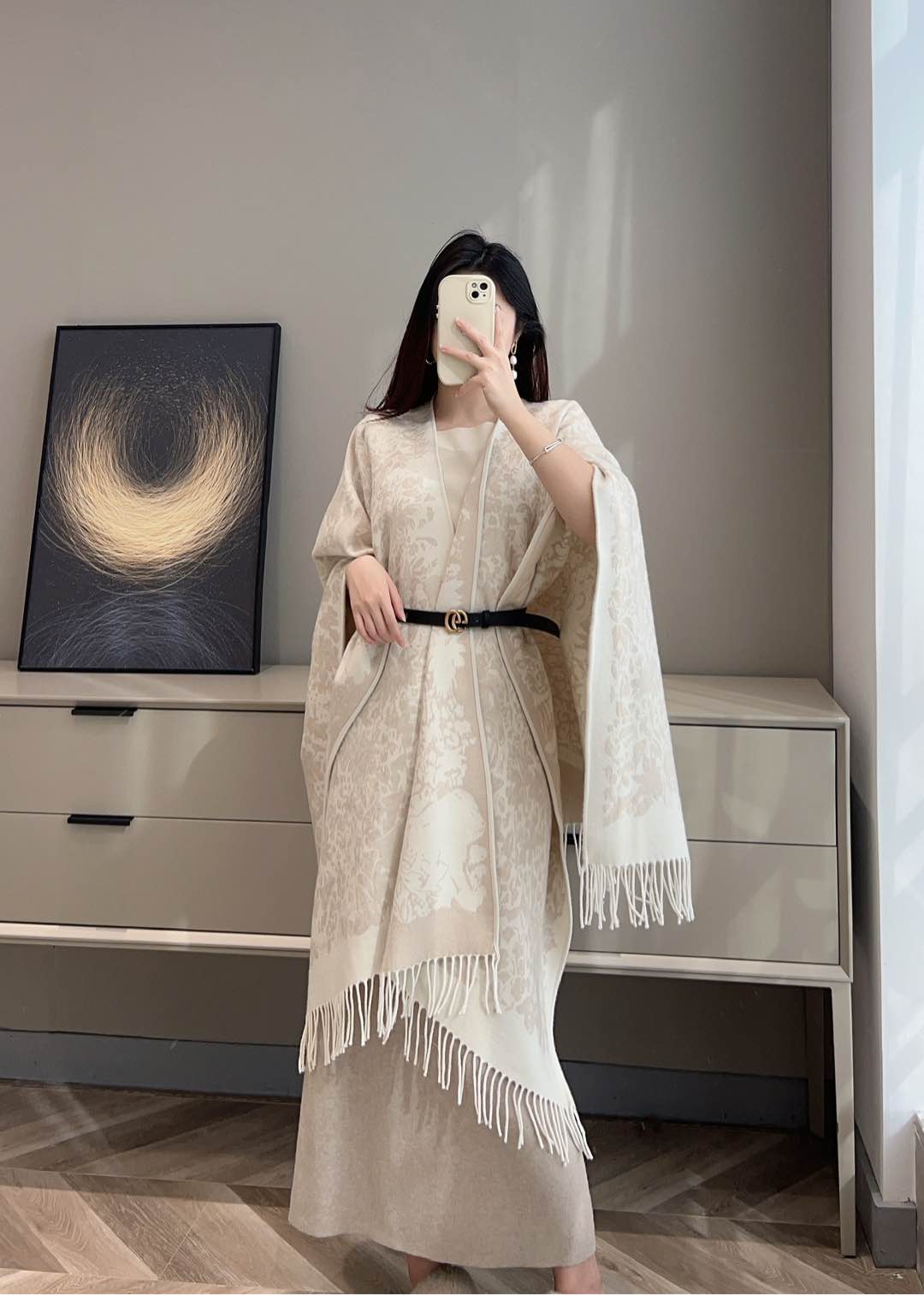 CHRISTIAN DIOR Женская шаль Aroundthe World CHRISTIAN DIOR Женская шаль Aroundthe World